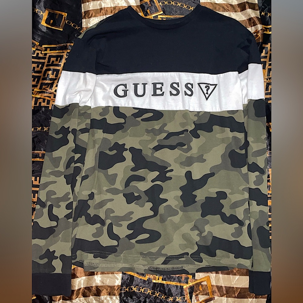 GUESS Camo Shirt🪖